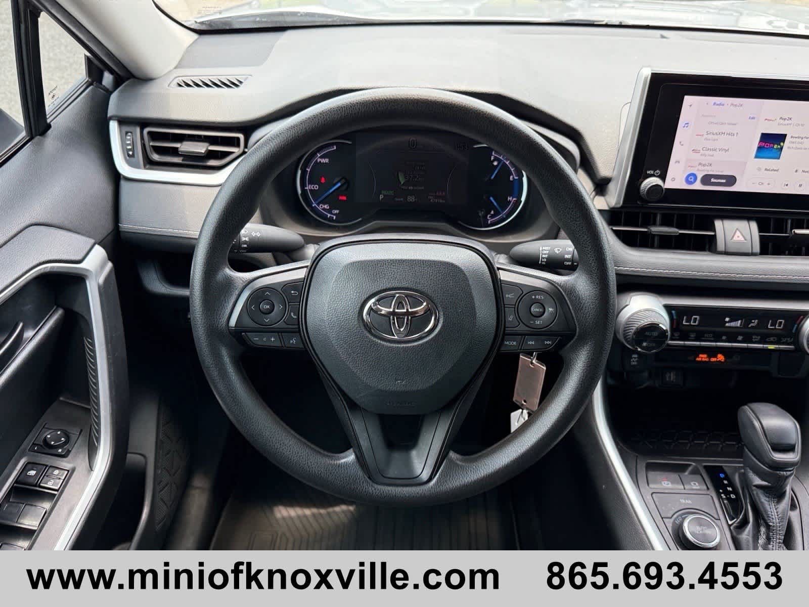 Used 2024 Toyota RAV4 LE AWD/4WD image 20