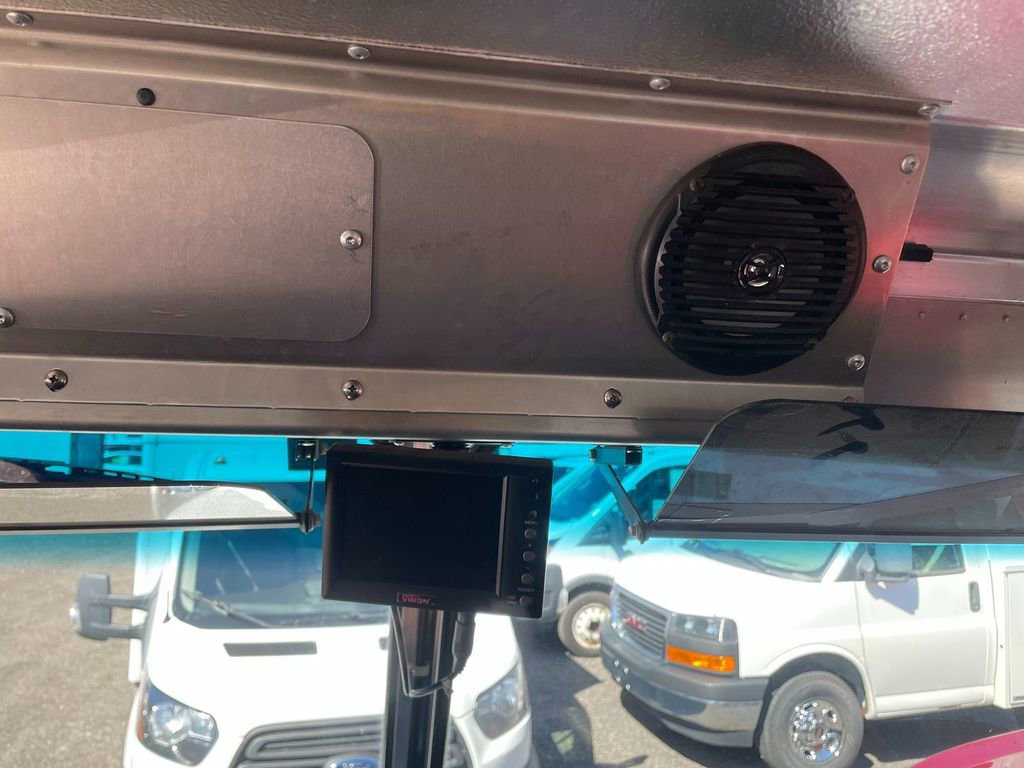 Used 2016 Ford E-350 and Econoline 350 Super Duty w/ A/C Prep Package RWD image 17