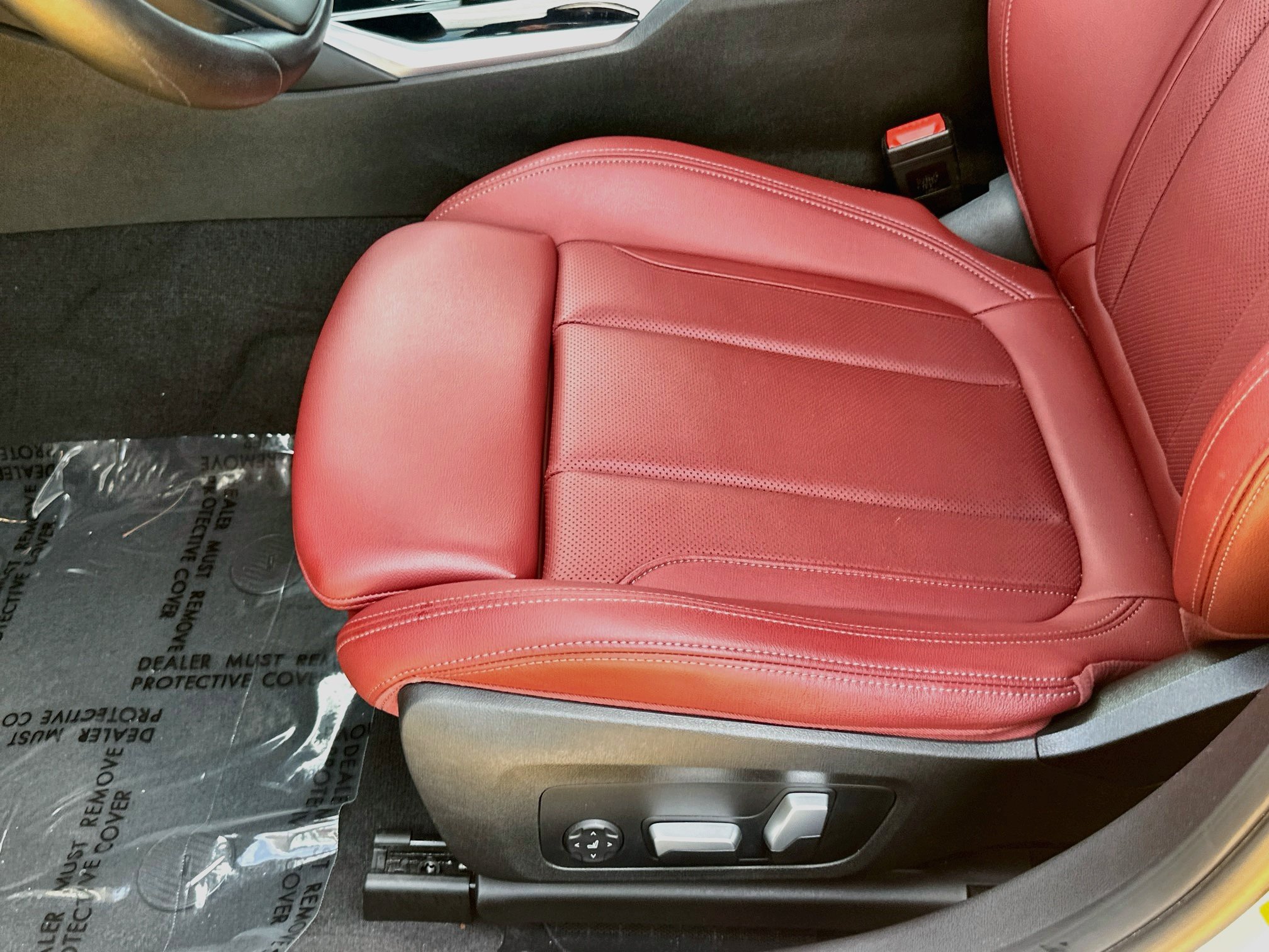 Certified 2023 BMW 330e w/ Convenience Package RWD image 19