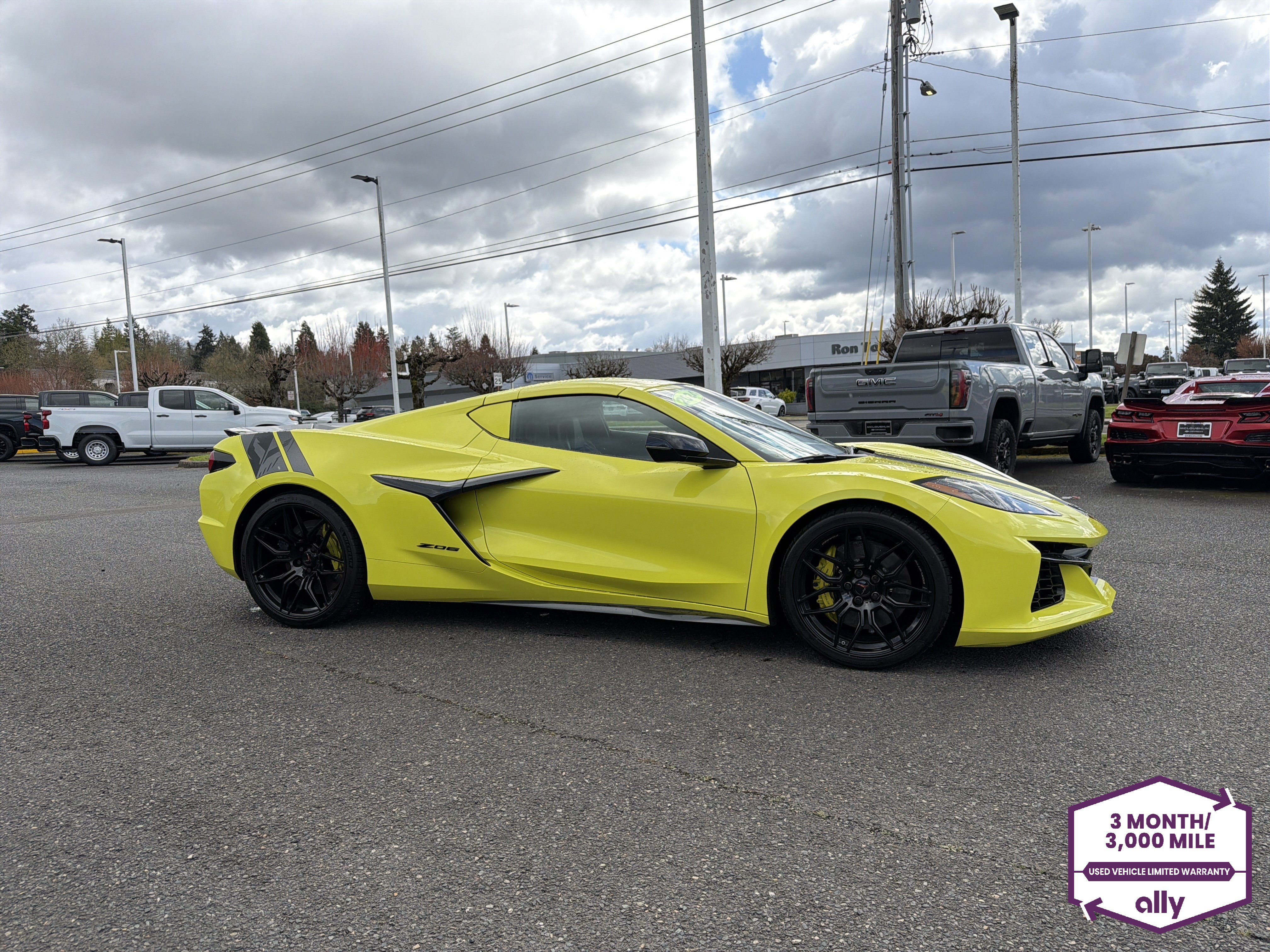 Used 2024 Chevrolet Corvette Z06 RWD image 7