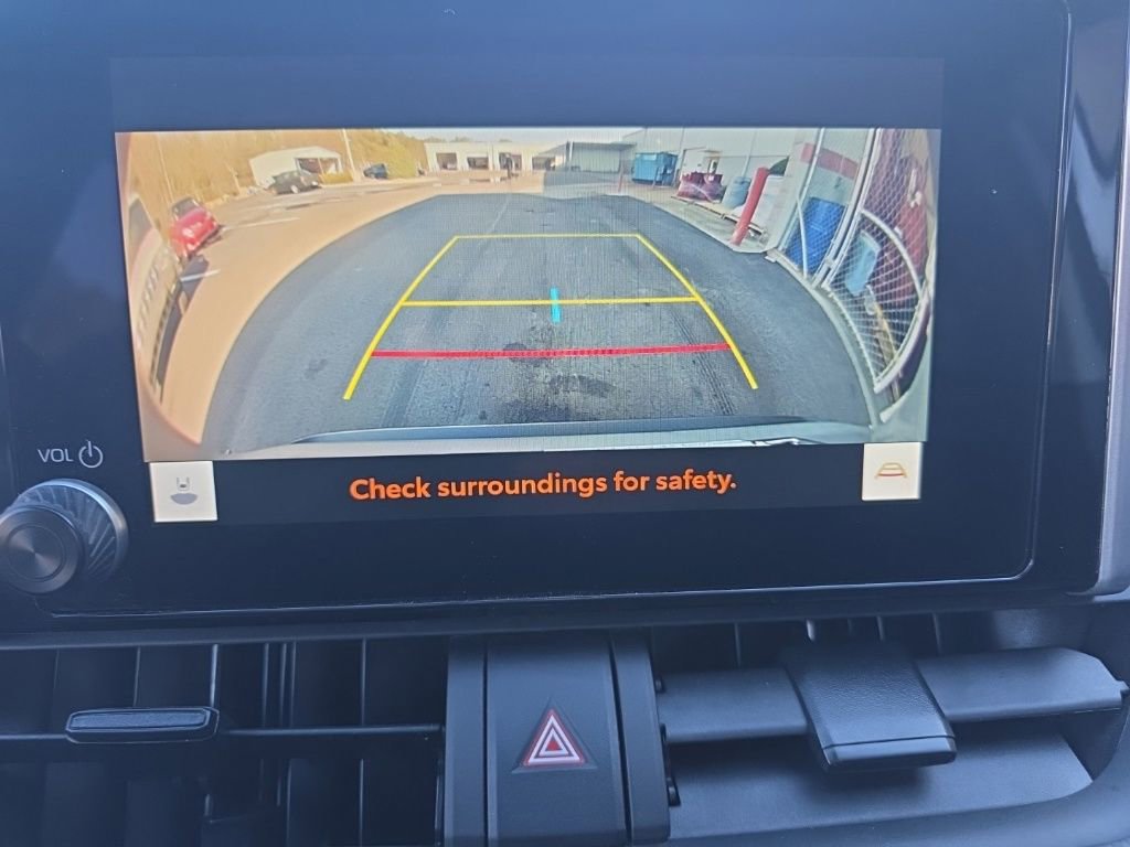 Used 2025 Toyota RAV4 XLE image 32