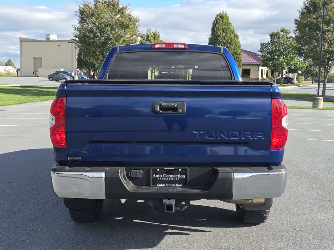Used 2015 Toyota Tundra SR5 w/ TRD Off Road Package AWD/4WD image 7