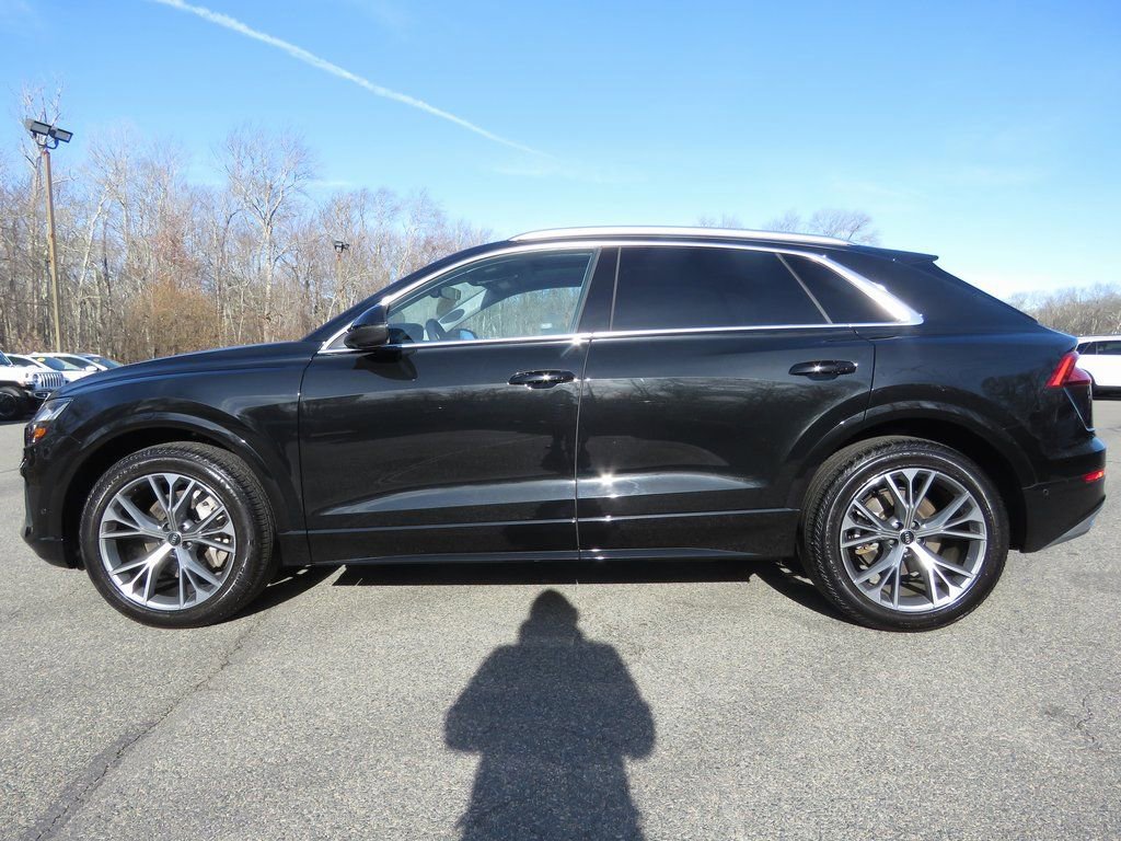 Used 2022 Audi Q8 Prestige image 8