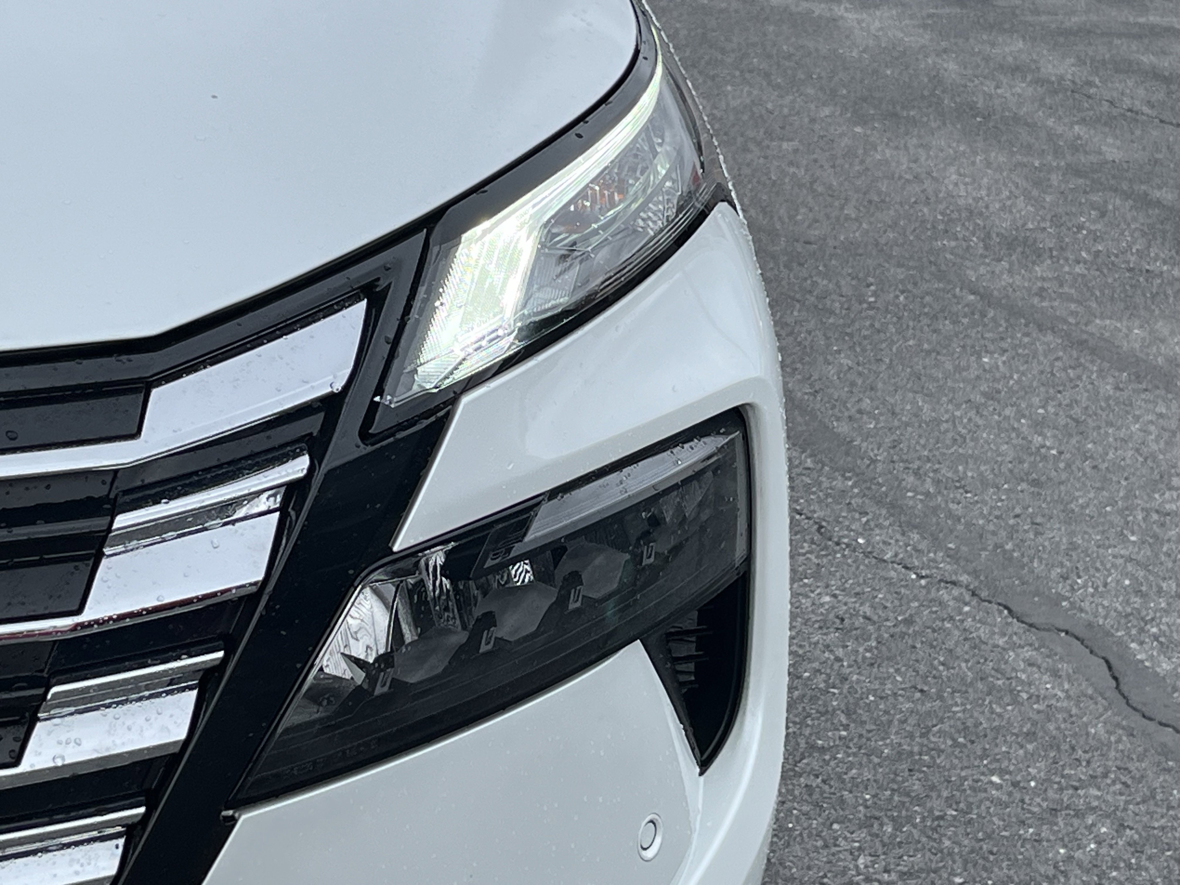 Used 2024 Nissan Rogue SL image 11