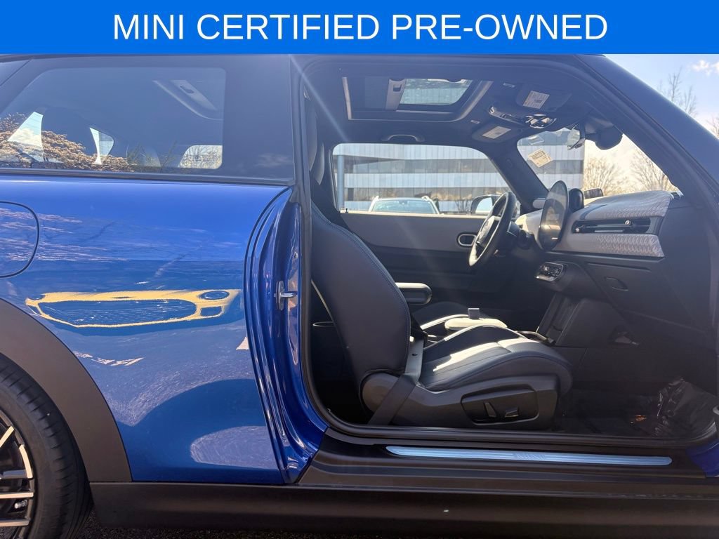 Certified 2025 MINI Cooper S FWD image 24