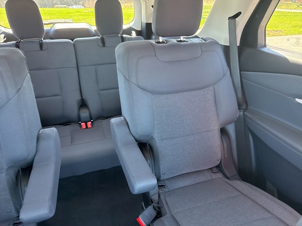 Used 2026 Ford Explorer Active image 17