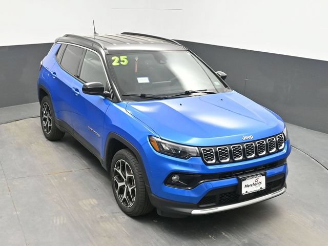 Used 2025 Jeep Compass Limited AWD/4WD image 21