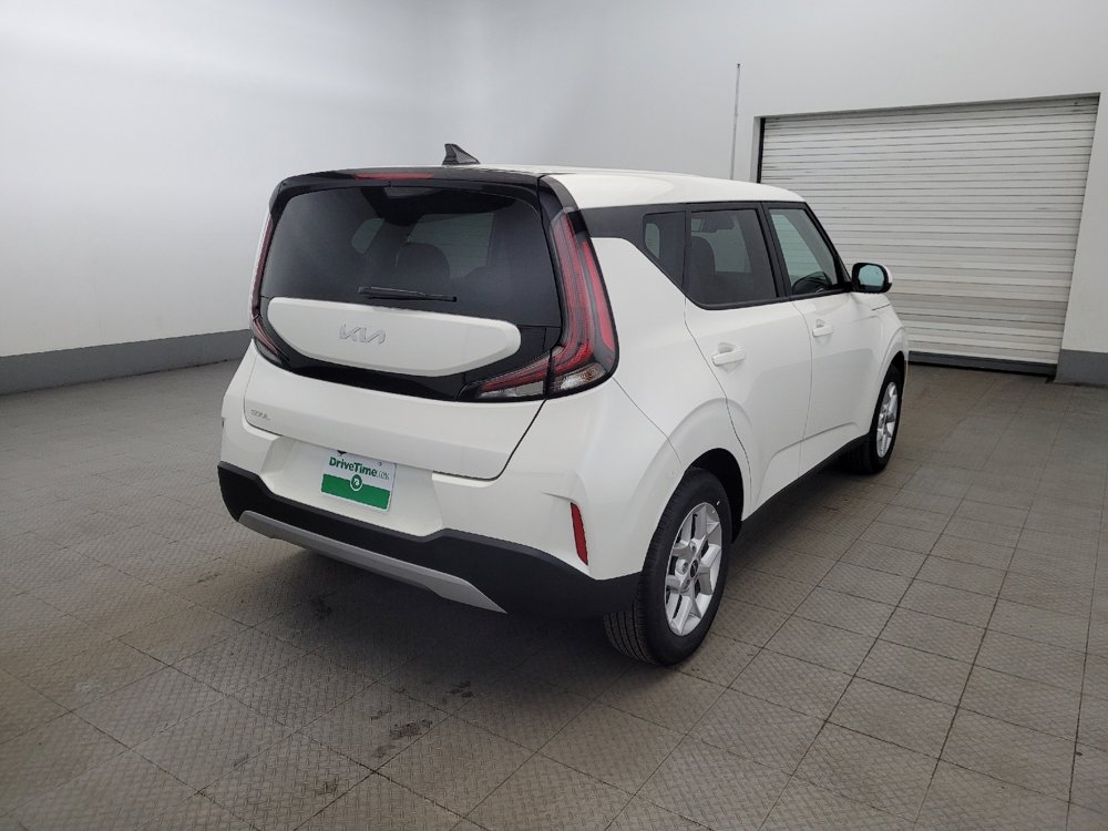 Used 2025 Kia Soul S image 9