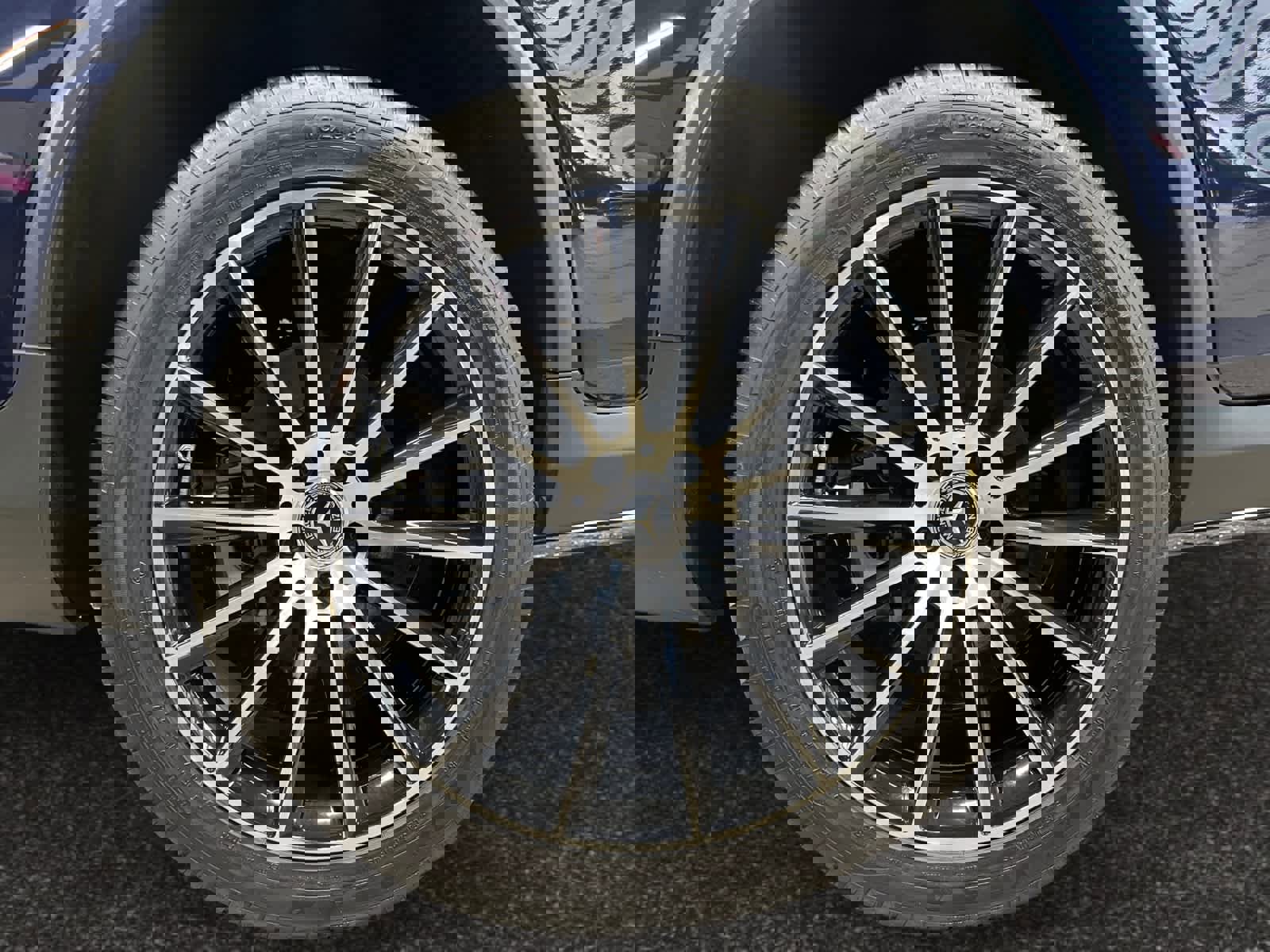 Used 2023 Mercedes-Benz GLC 300 4MATIC image 8