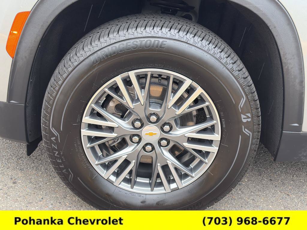 Certified 2025 Chevrolet Traverse LT w/ Driver Confidence Package AWD/4WD image 27