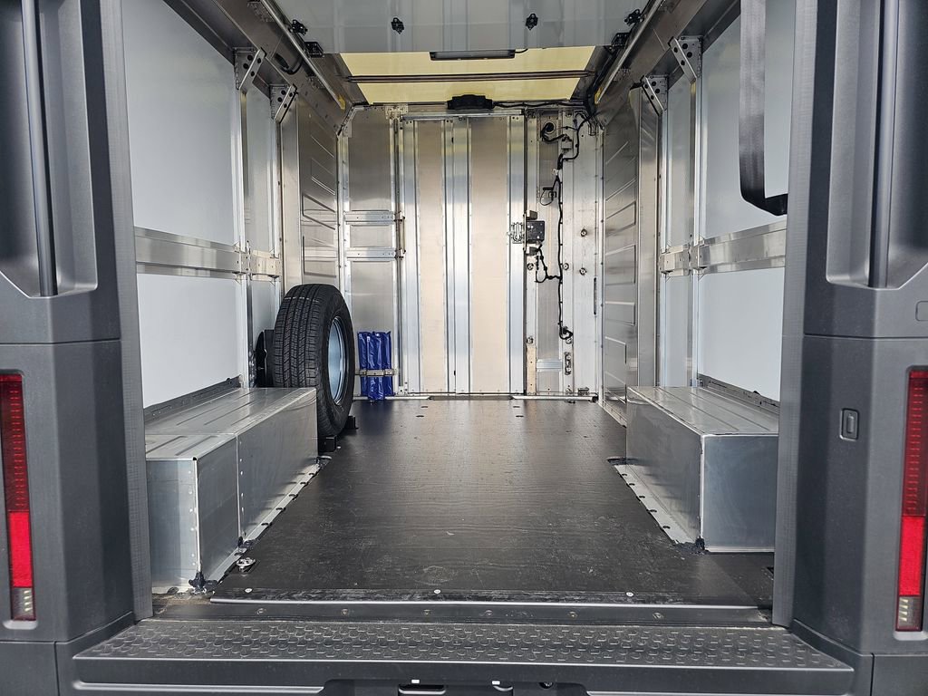 New 2025 Chevrolet Brightdrop 400 image 12