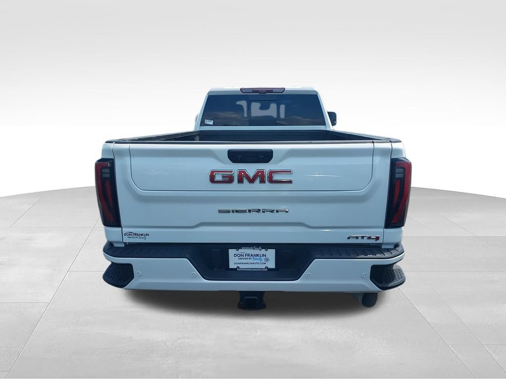 Used 2024 GMC Sierra 2500 AT4 w/ Technology Package AWD/4WD image 7