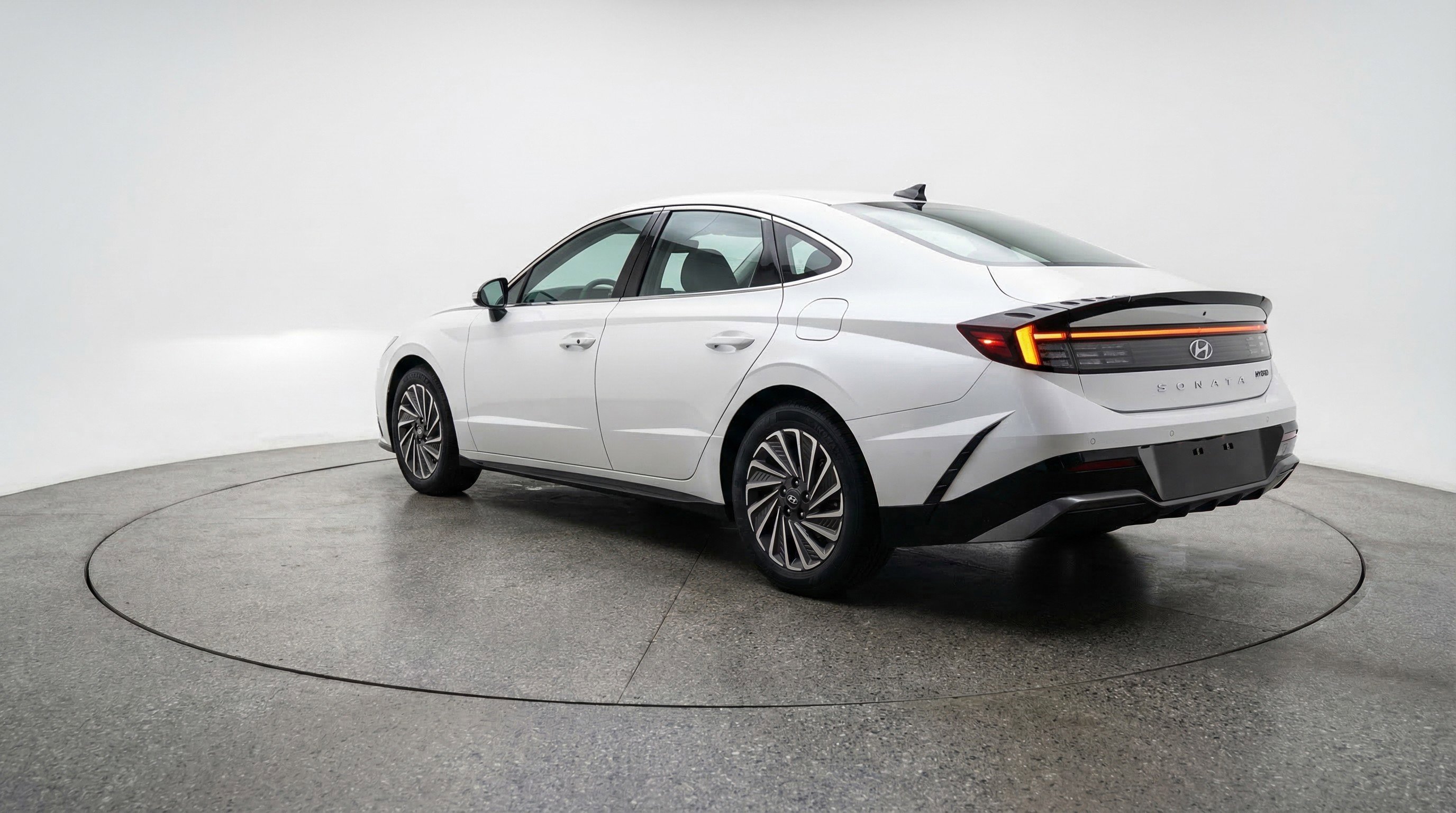 Used 2025 Hyundai Sonata SEL image 6
