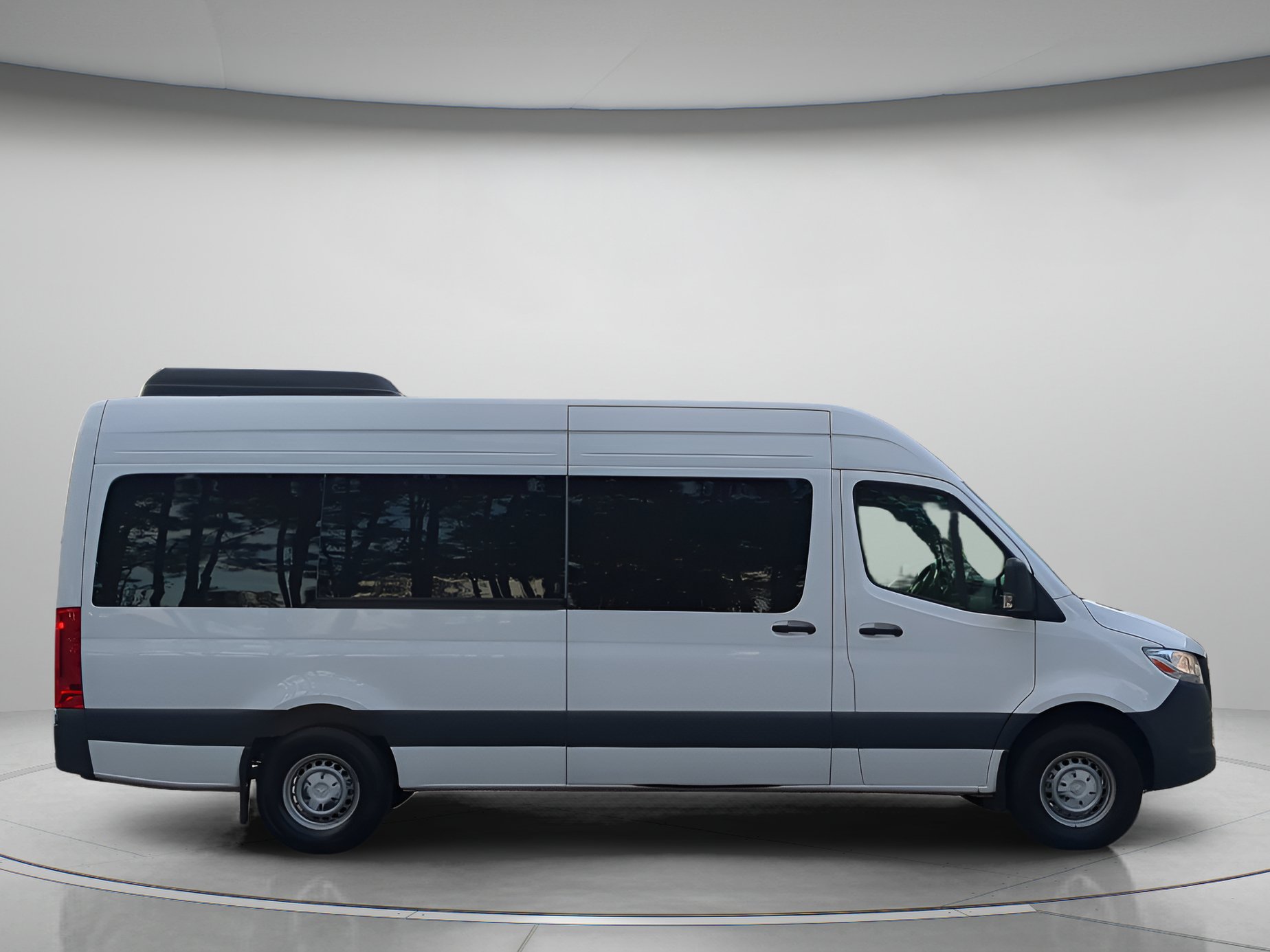 Used 2025 Mercedes-Benz Sprinter 2500 image 39
