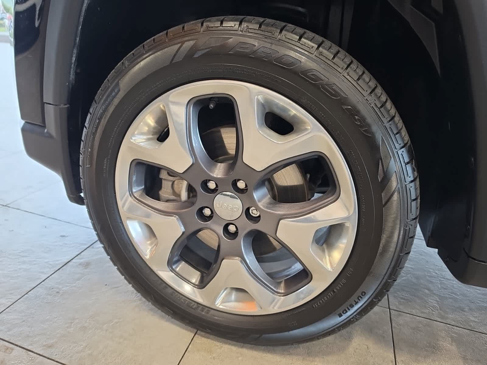 Used 2018 Jeep Compass Limited AWD/4WD image 14