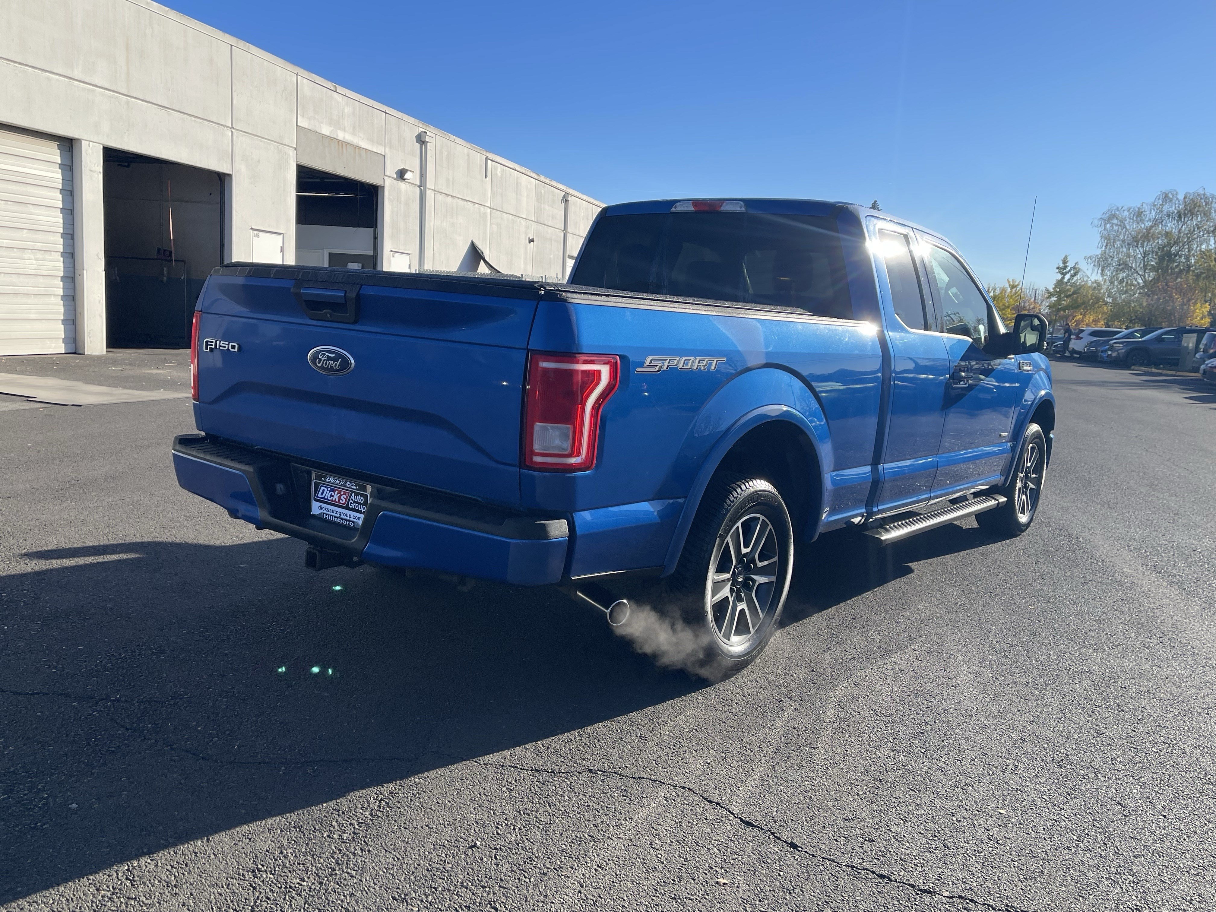 Used 2015 Ford F150 XLT w/ Equipment Group 301A Mid RWD image 4