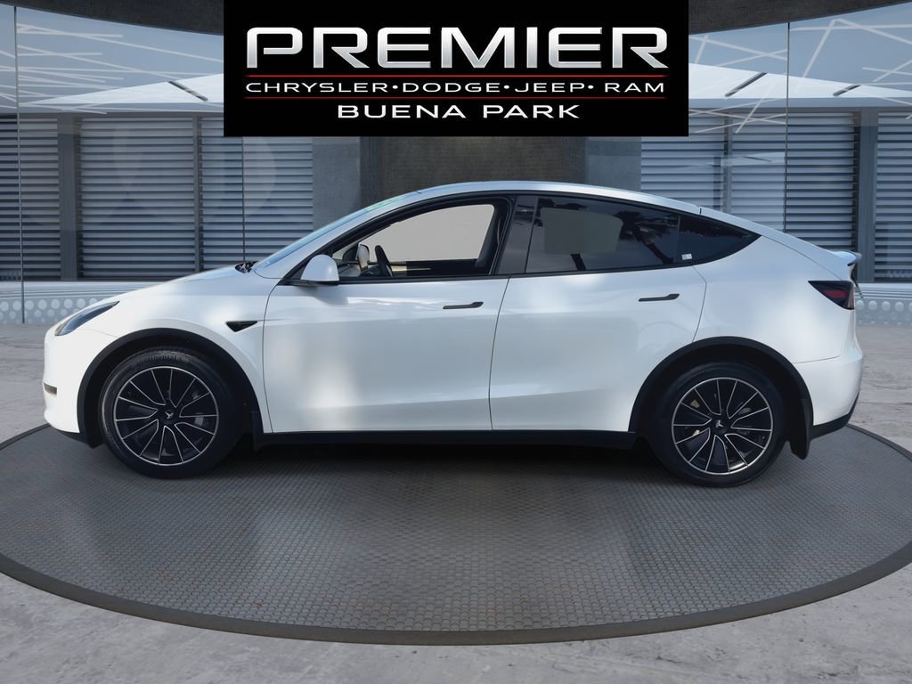 Used 2023 Tesla Model Y Long Range image 5