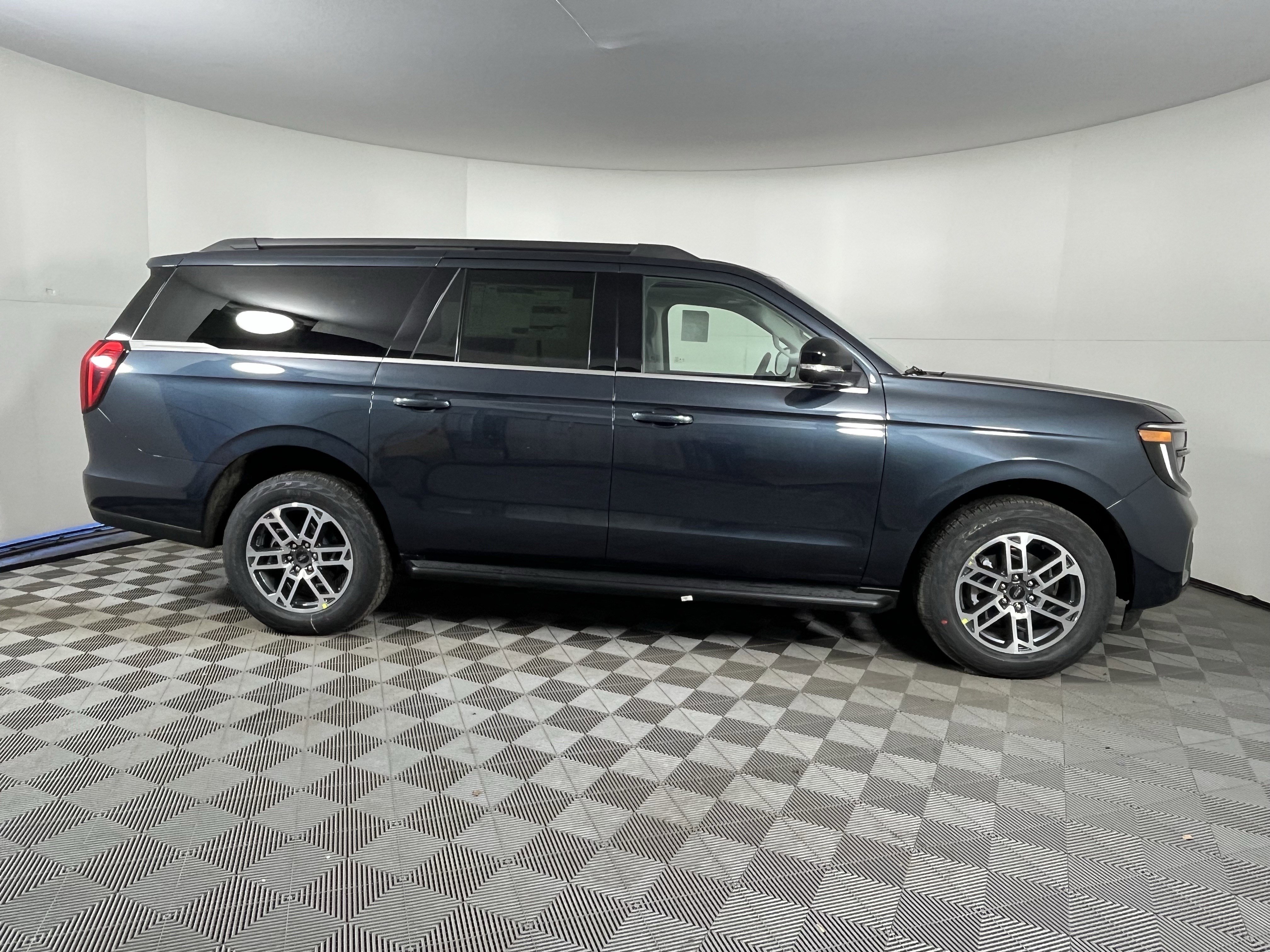 New 2026 Ford Expedition Max Active image 6