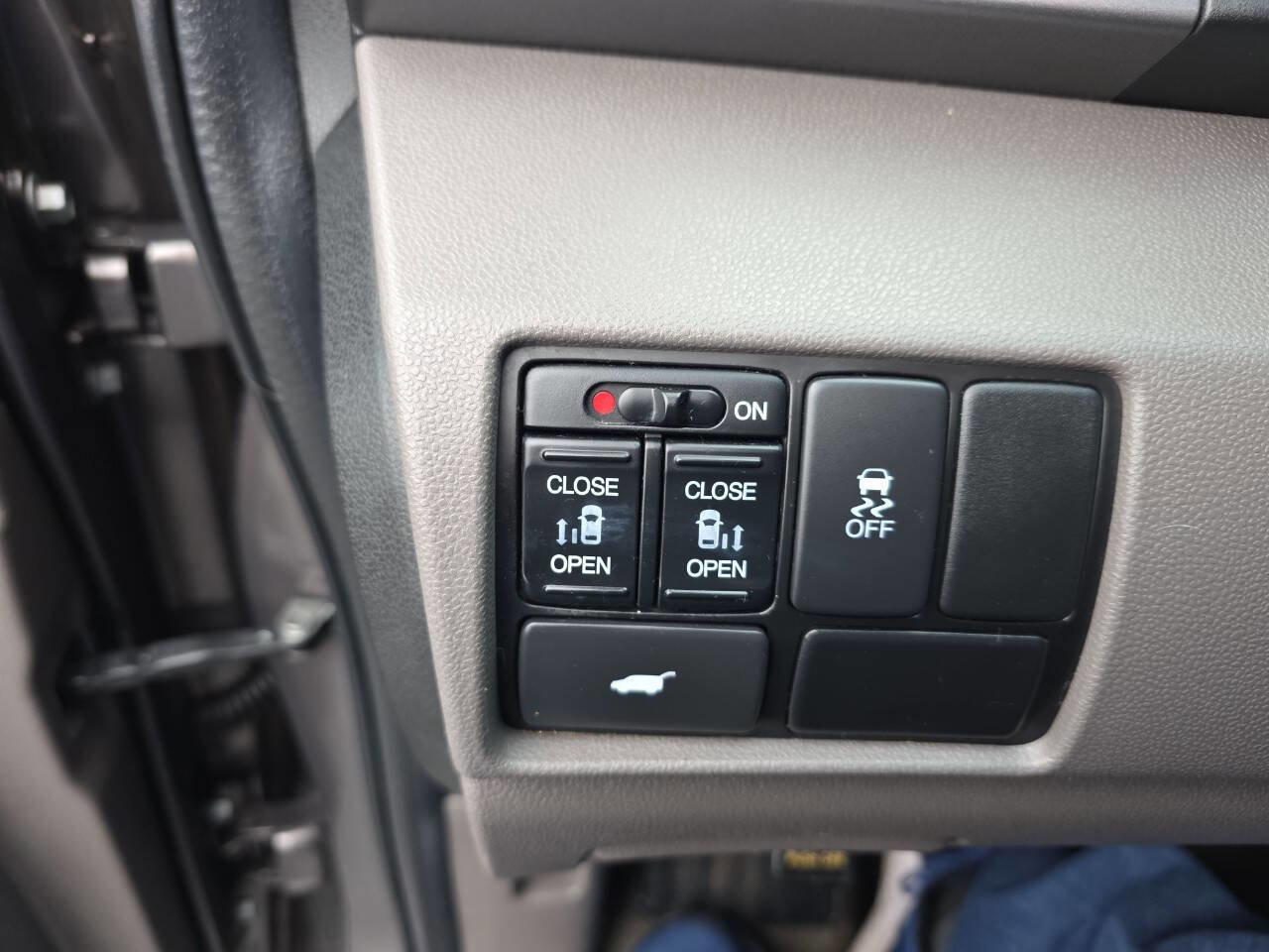 Used 2011 Honda Odyssey EX-L image 26