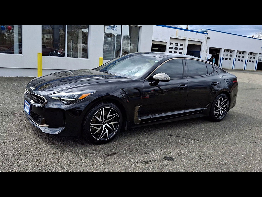 Used 2023 Kia Stinger GT-Line w/ Sun & Sound Package image 4