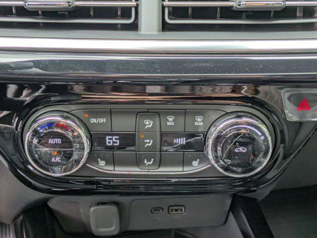 New 2026 Chevrolet Trax RS w/ Sunroof Package FWD image 21
