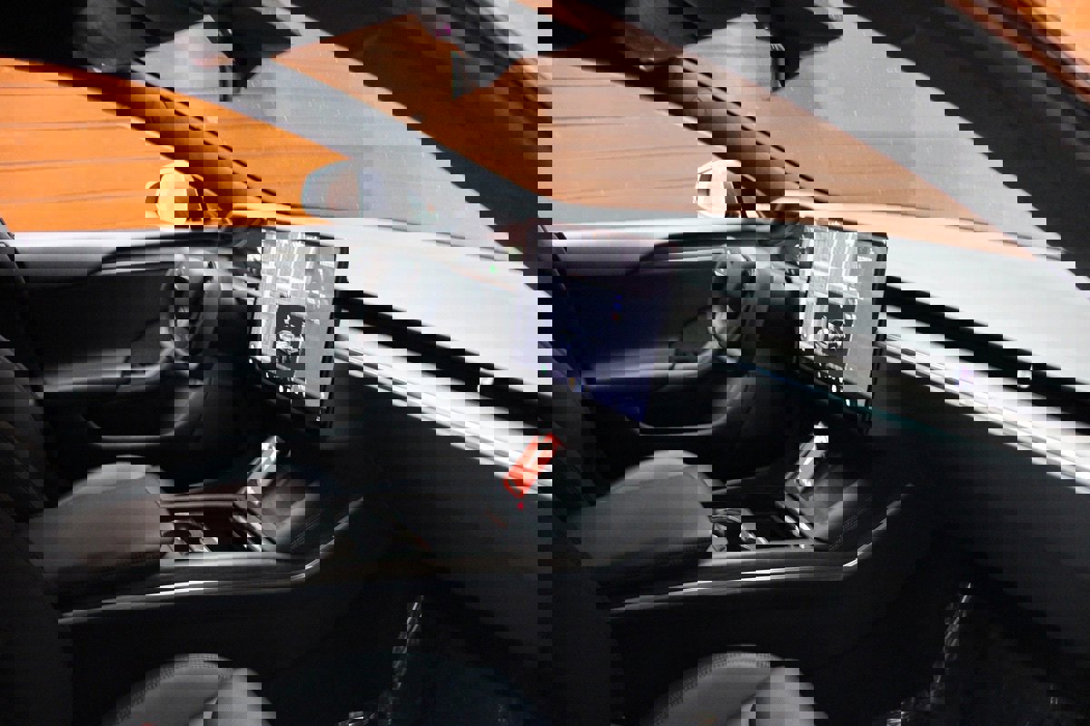 Used 2023 Tesla Model S AWD image 44