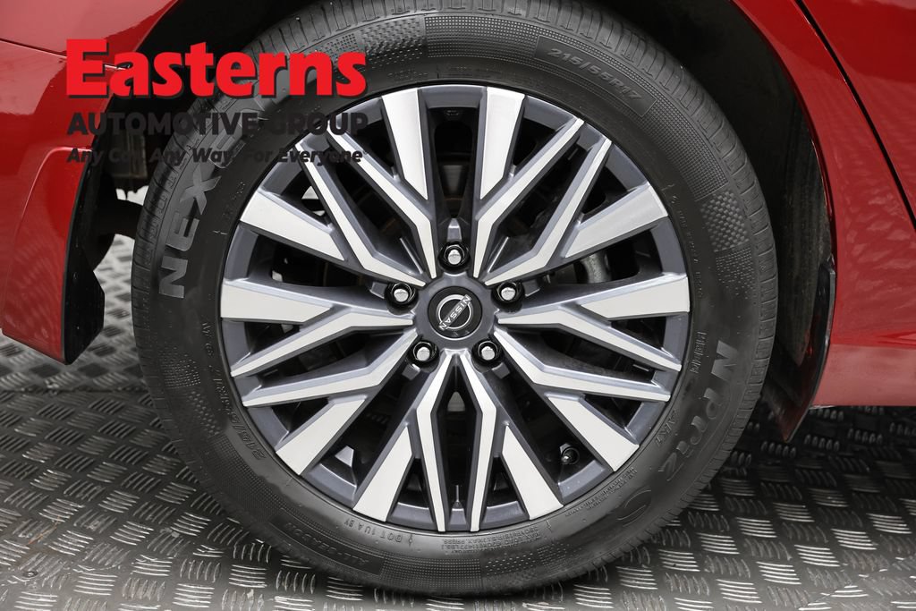 Used 2023 Nissan Altima 2.5 SV w/ SV Premium Package AWD/4WD image 31