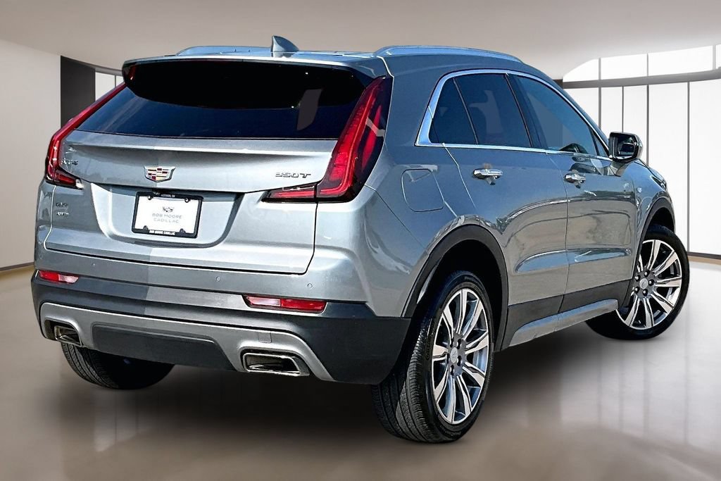 Used 2023 Cadillac XT4 Premium Luxury w/ Cold Weather Package AWD/4WD image 2