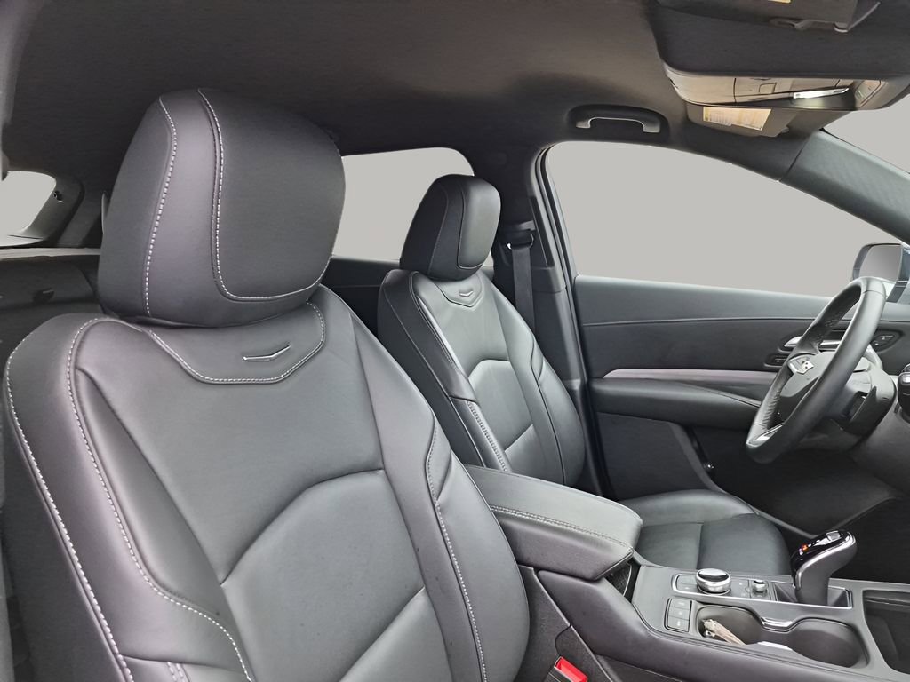 Certified 2025 Cadillac XT4 Premium Luxury image 15