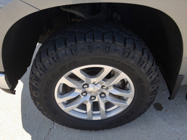 Used 2020 Chevrolet Silverado 1500 LT w/ All-Star Edition image 11