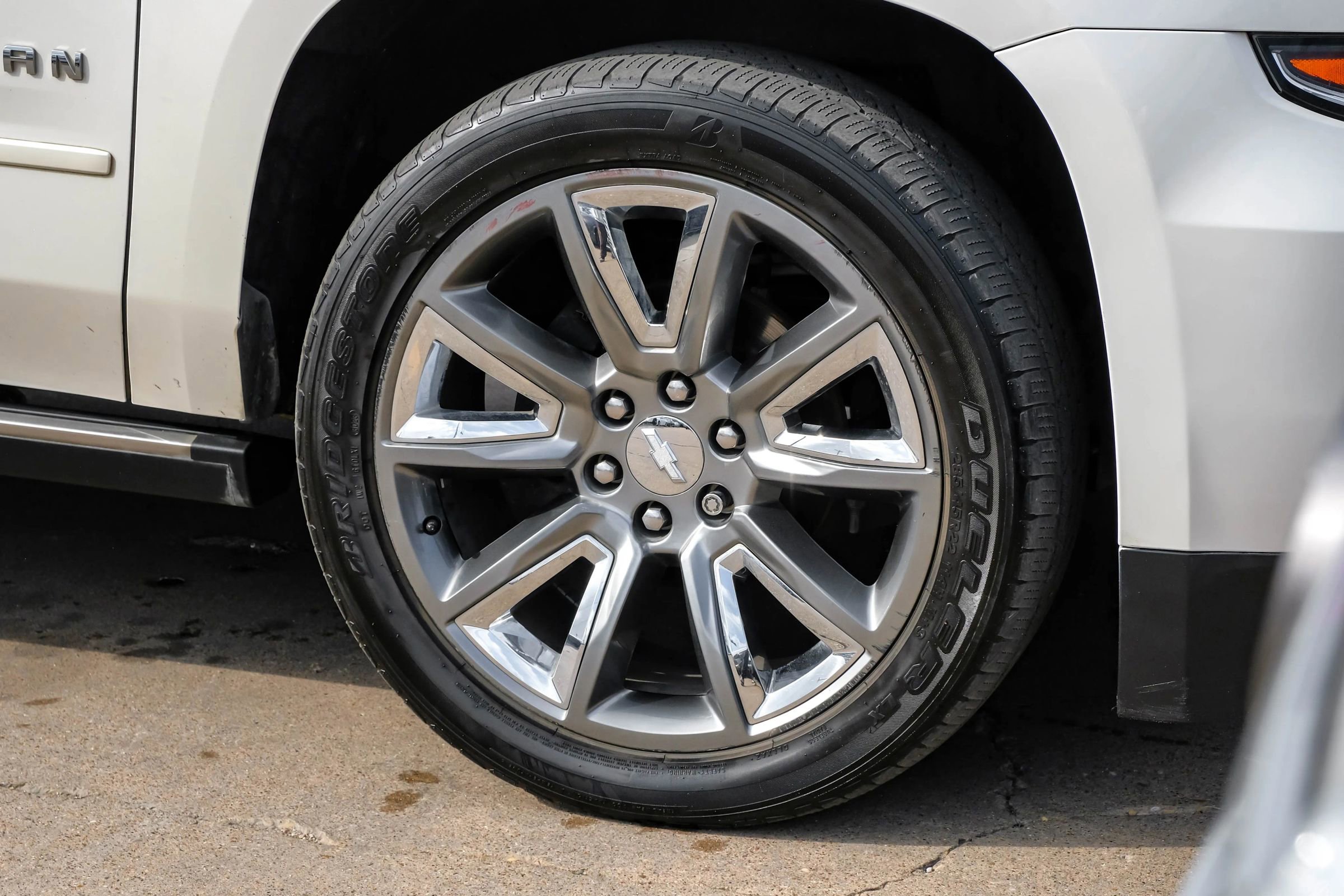 Used 2015 Chevrolet Suburban LTZ image 67