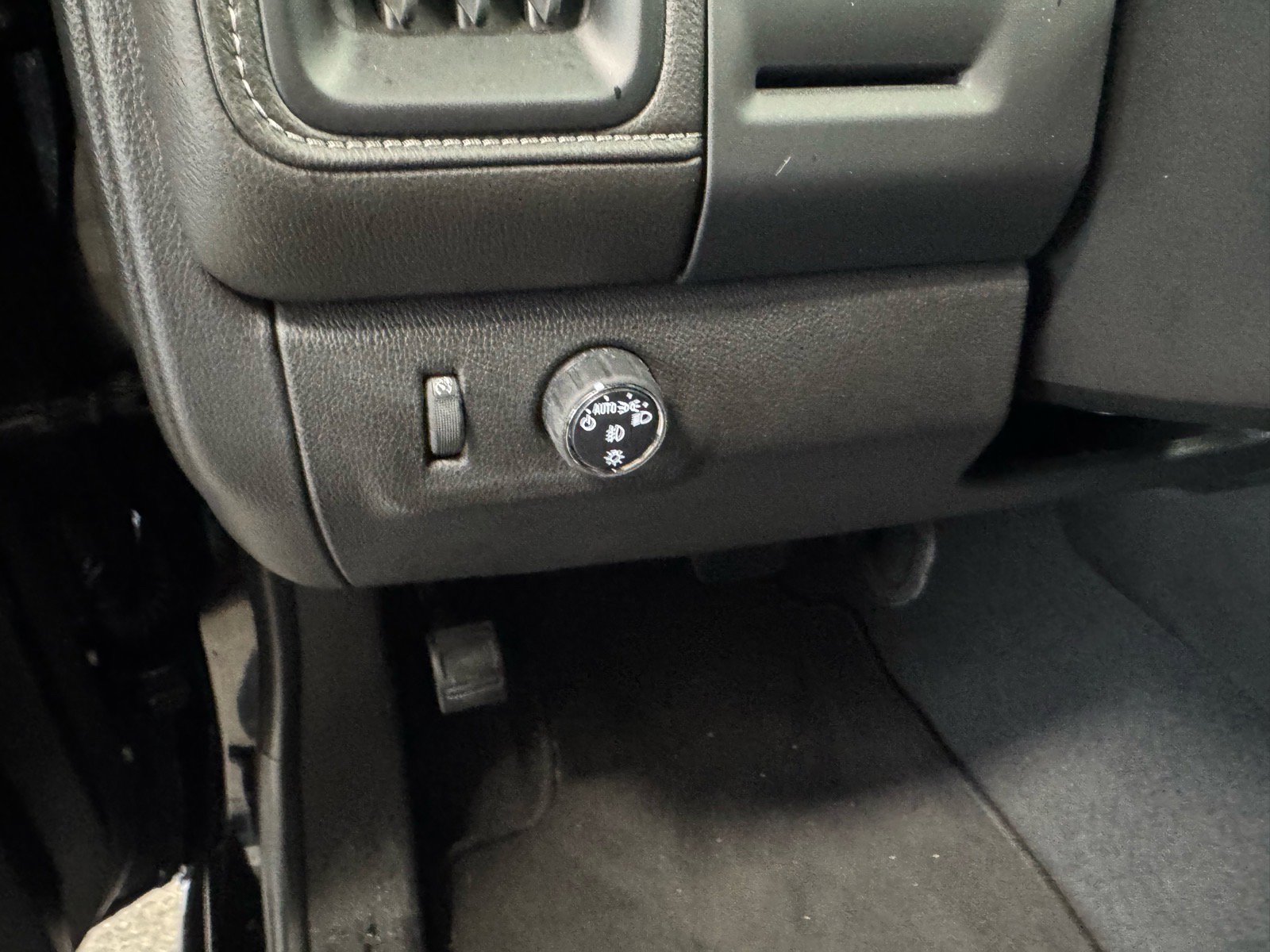 Used 2022 GMC Canyon Elevation w/ Trailering Package image 15