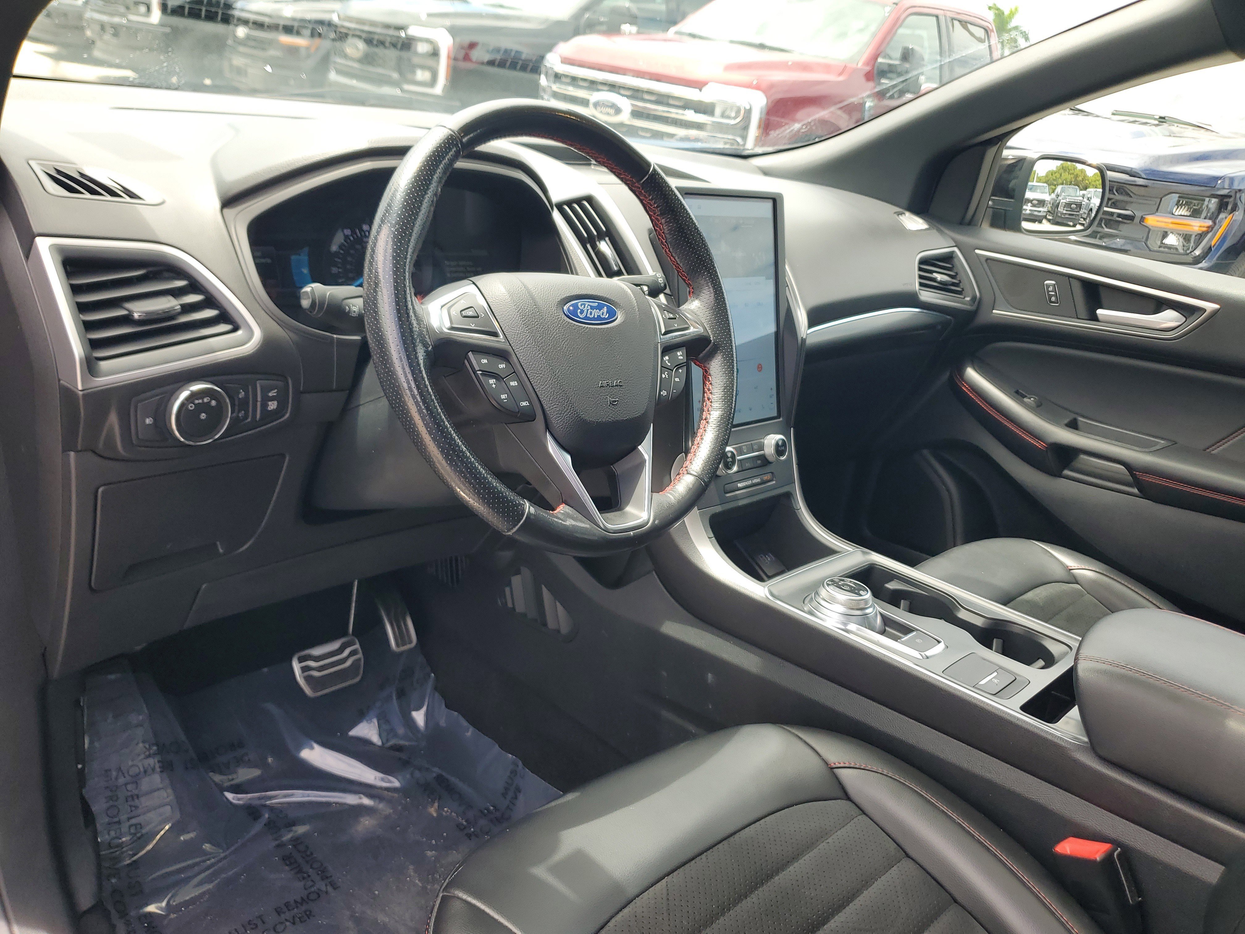 Used 2022 Ford Edge ST-Line AWD/4WD image 9