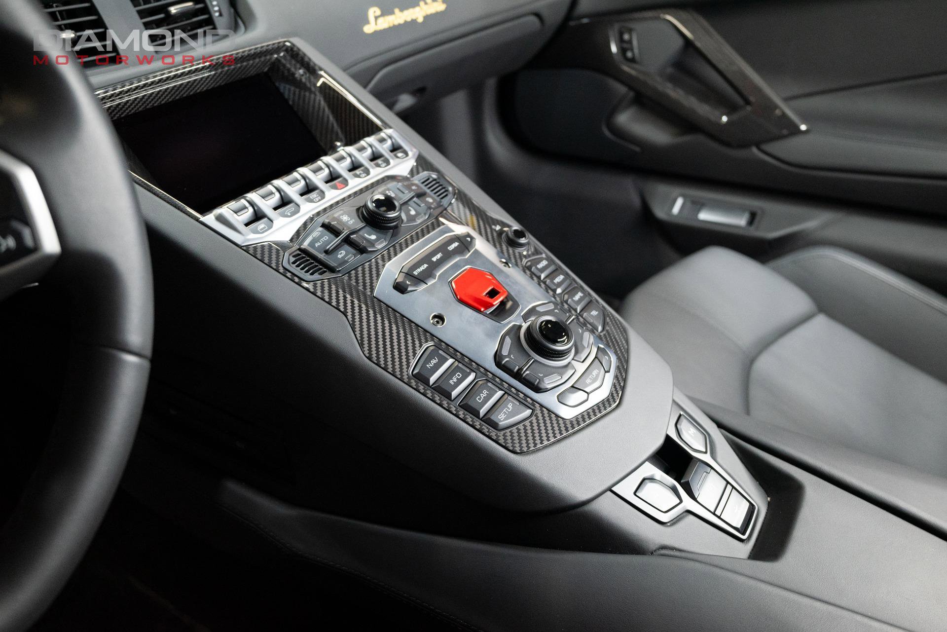 Used 2017 Lamborghini Aventador LP 700-4 image 75