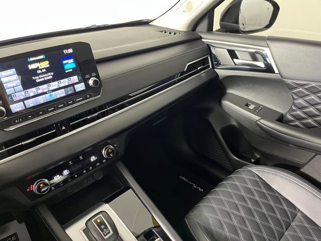 Used 2023 Mitsubishi Outlander SEL image 37