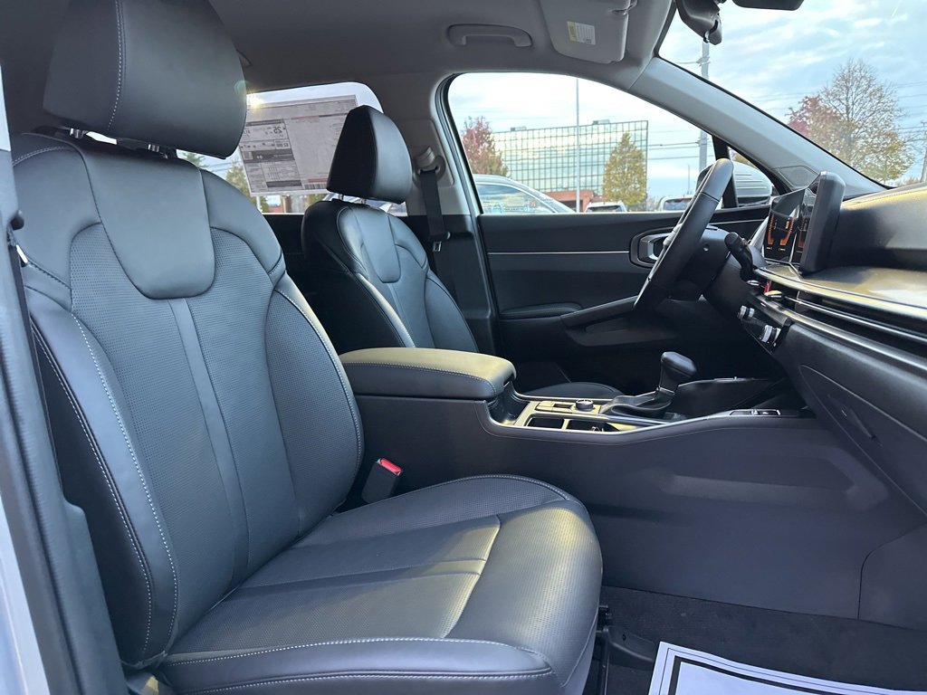 New 2026 Kia Sorento S image 14