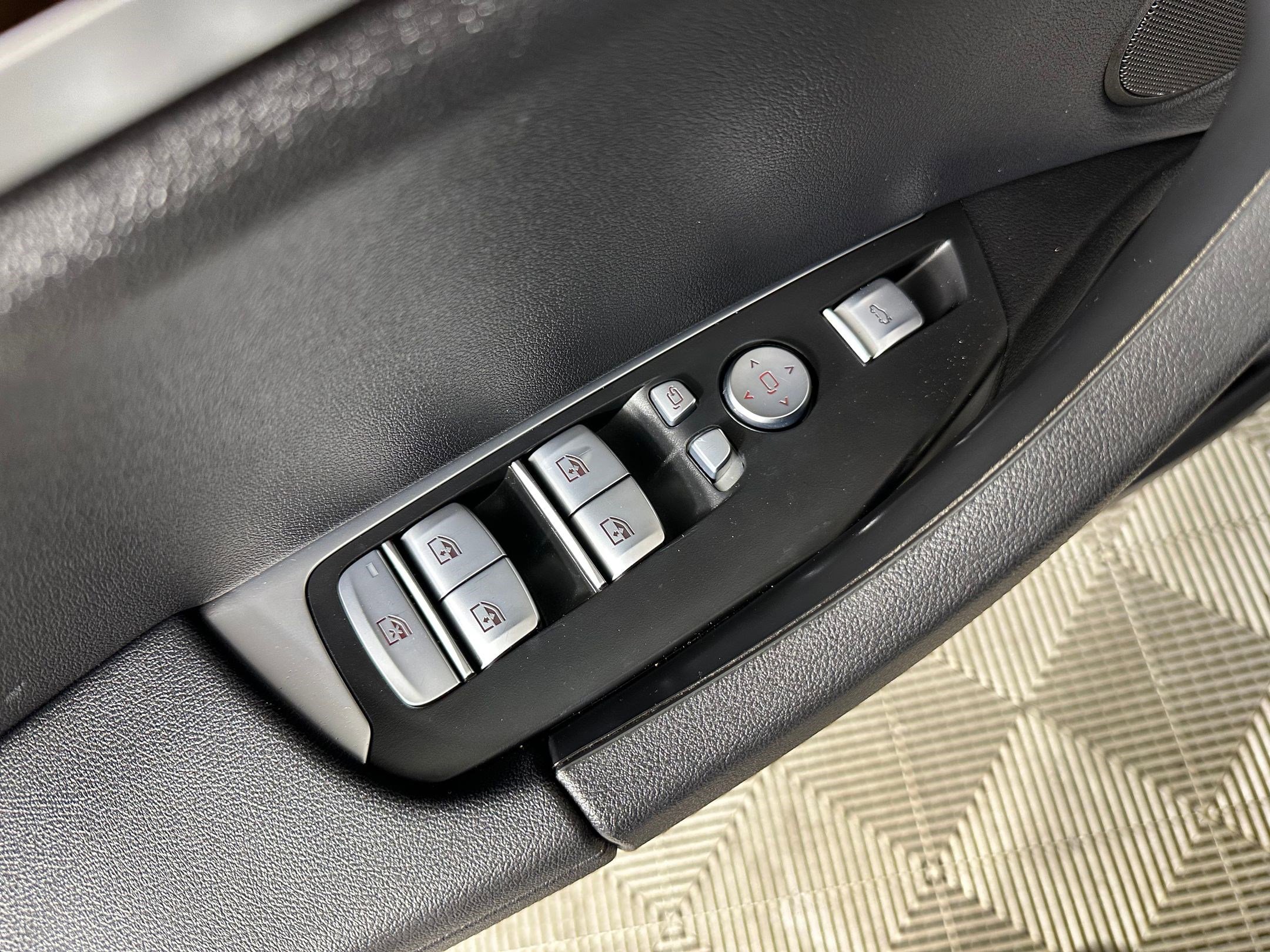 Used 2021 BMW X3 sDrive30i w/ Convenience Package image 23