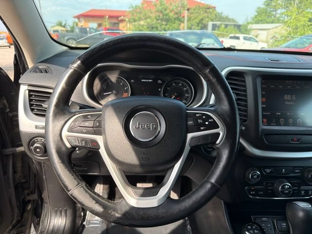 Used 2014 Jeep Cherokee Trailhawk w/ Comfort/Convenience Group AWD/4WD image 10