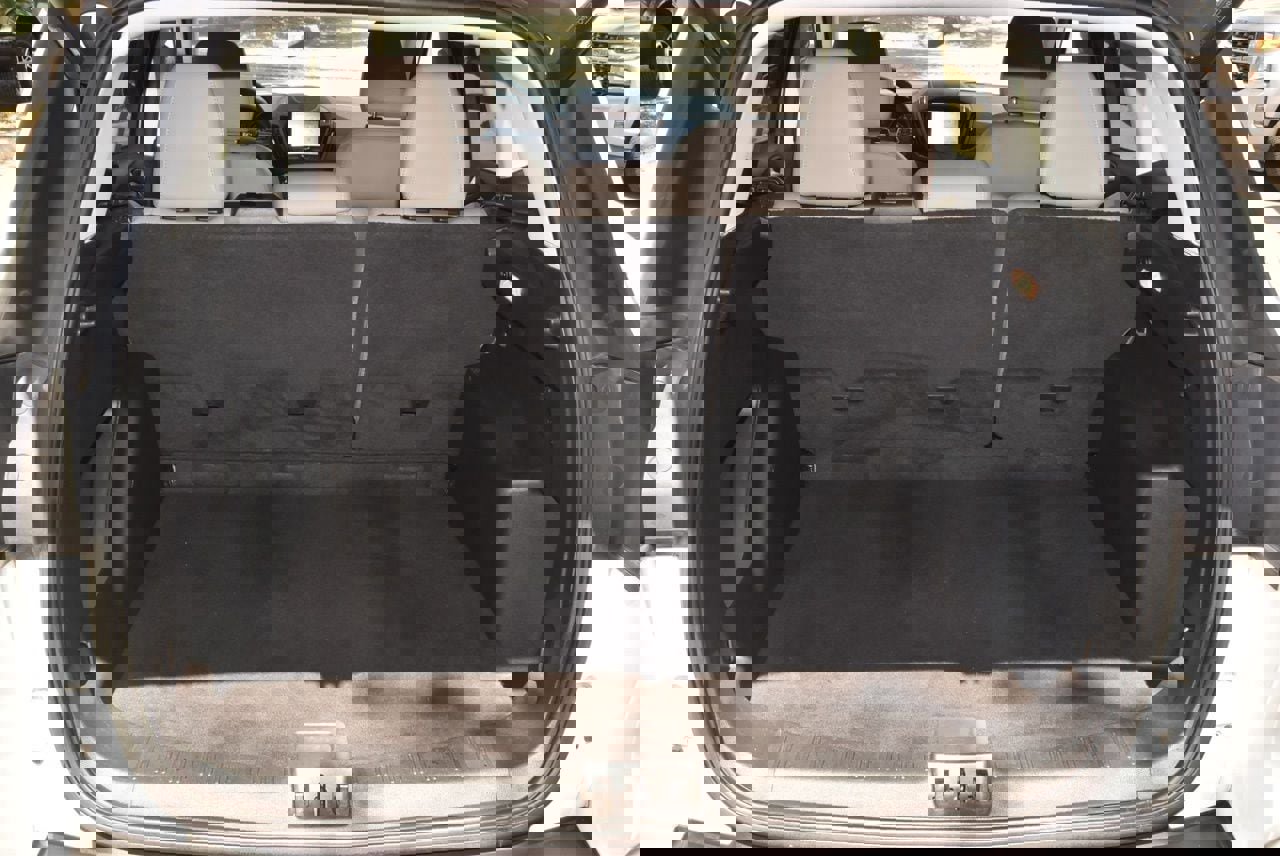 Used 2019 Ford Escape SEL image 35