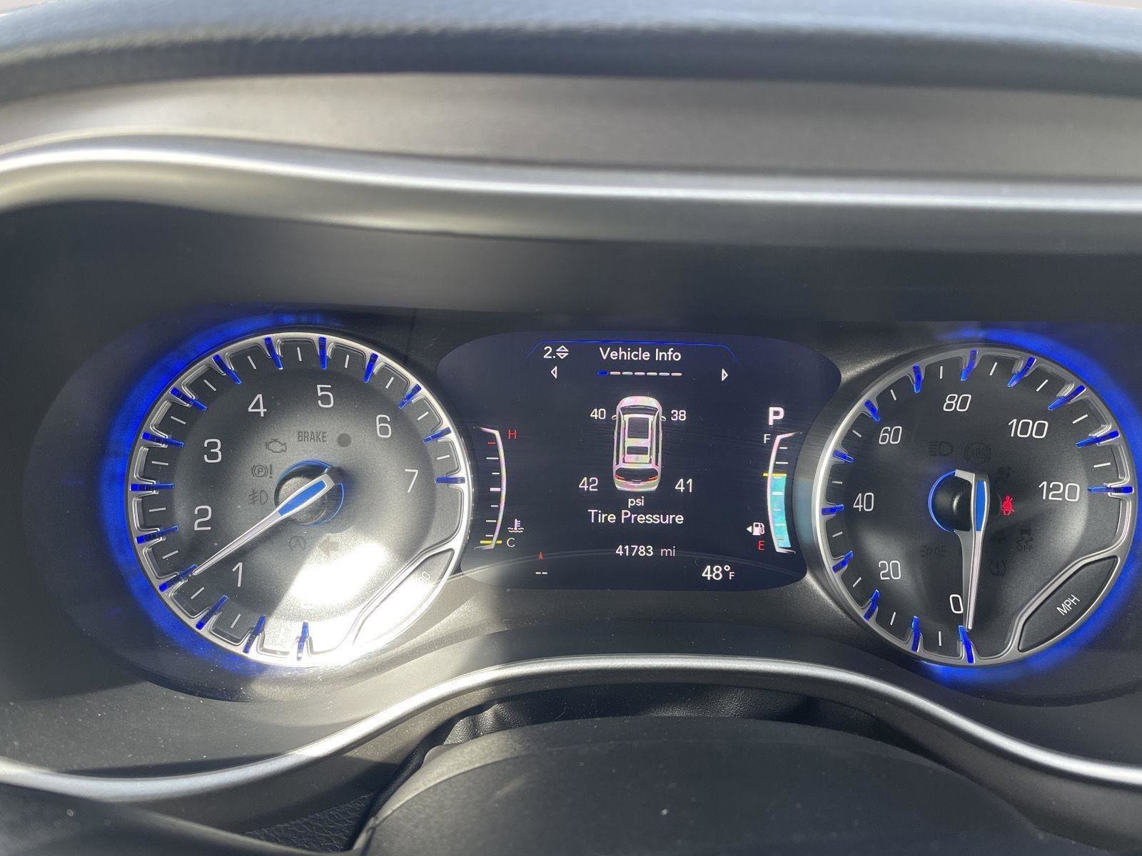 Used 2021 Chrysler Pacifica Touring-L w/ Premium & Safety Sphere Group AWD/4WD image 29