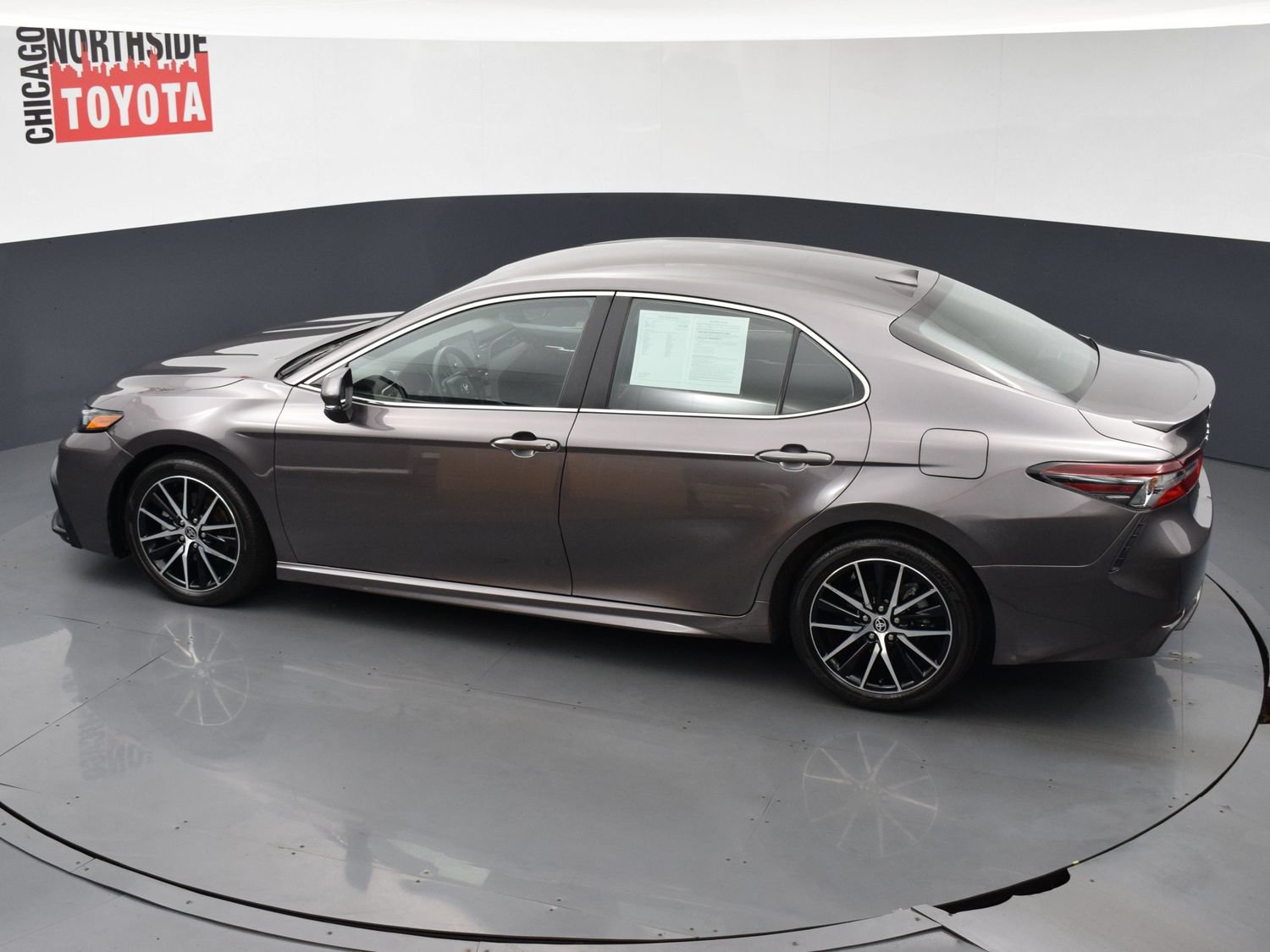 Used 2023 Toyota Camry SE AWD/4WD image 18