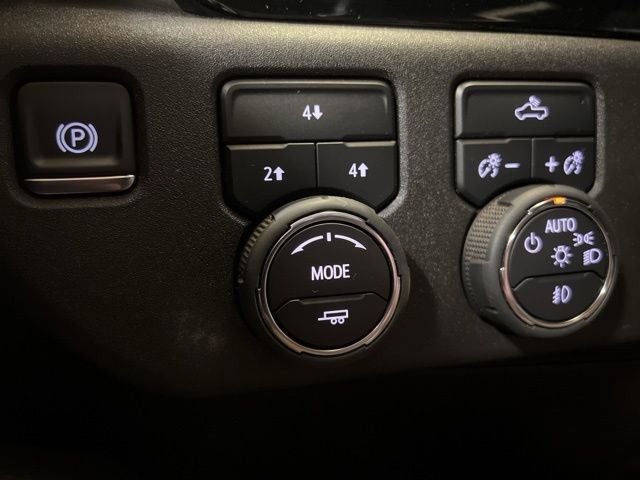 Used 2025 Chevrolet Silverado 2500 LT w/ Convenience Package image 50