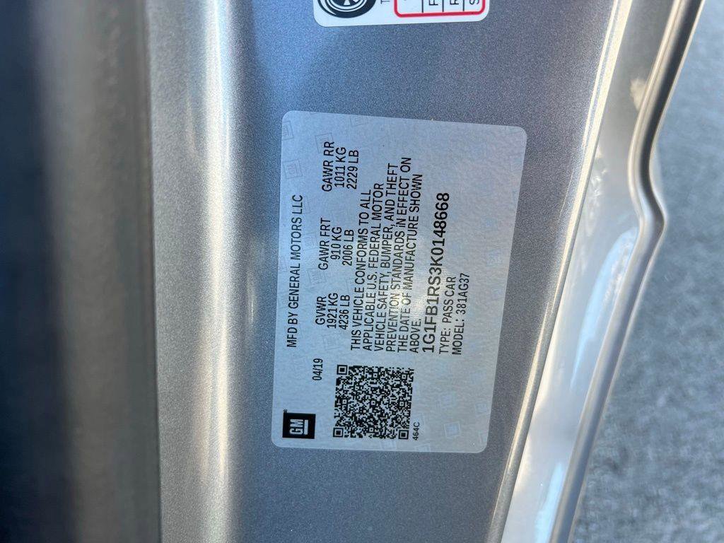 Used 2019 Chevrolet Camaro LT w/ RS Package image 16