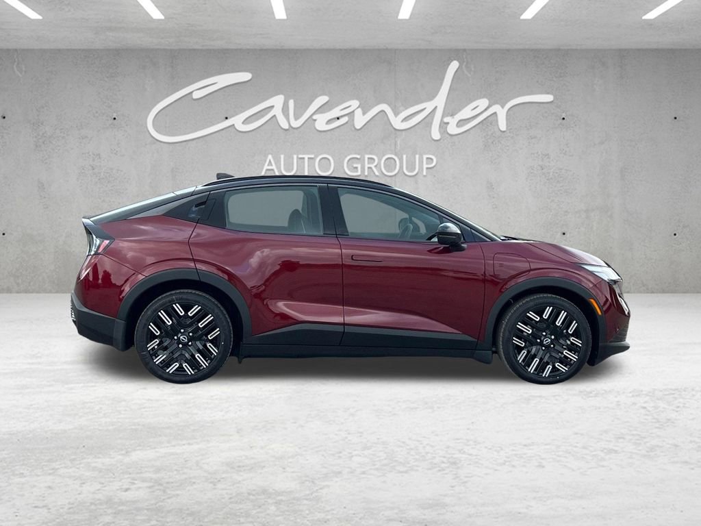 New 2026 Nissan Leaf Platinum+ w/ Cargo Package (Platinum+) FWD image 18