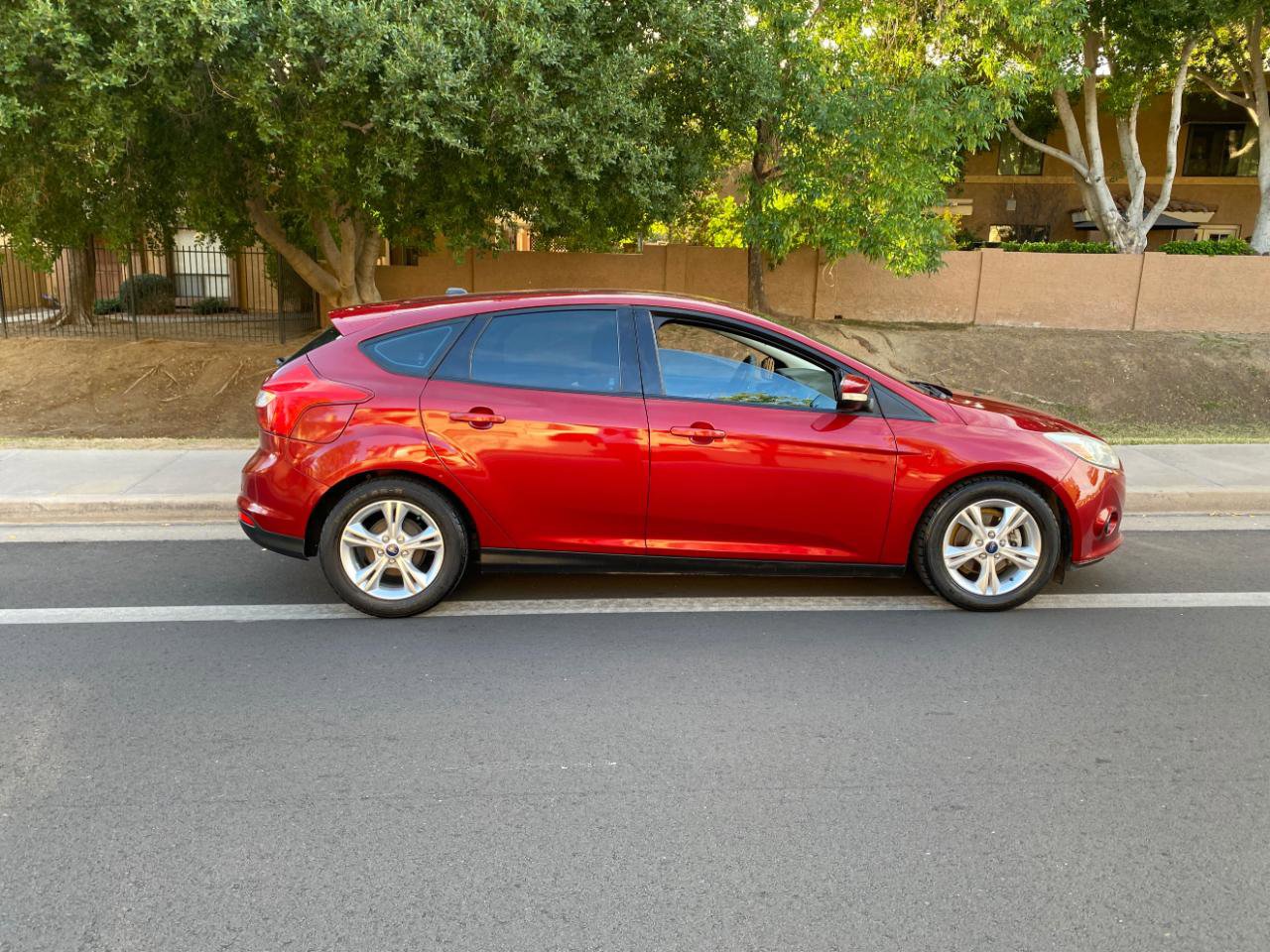 Used 2014 Ford Focus SE image 4