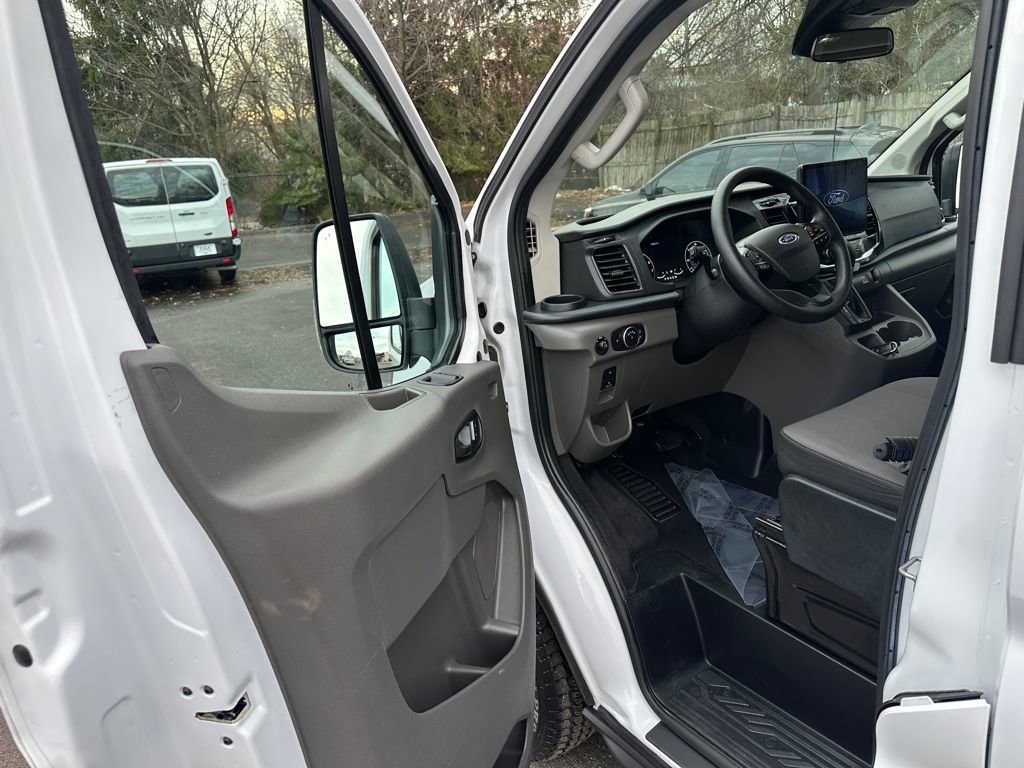 Used 2024 Ford Transit 350 XLT image 14