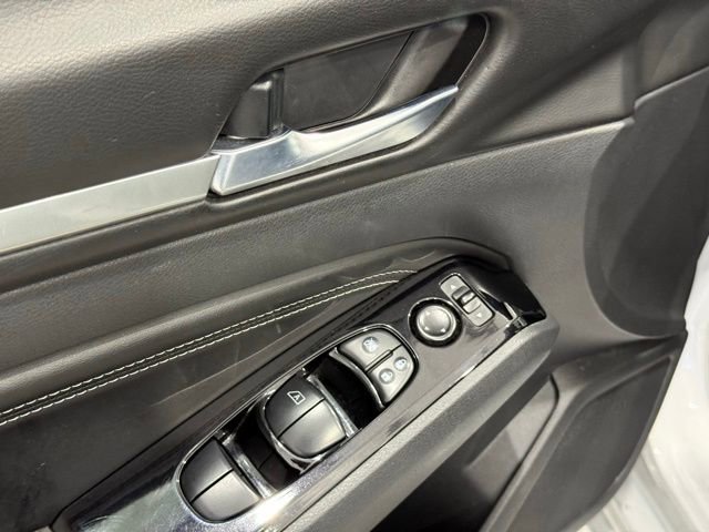 Used 2021 Nissan Altima 2.5 SV image 14