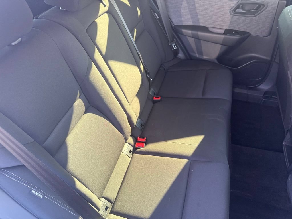 Used 2023 Nissan Rogue S AWD/4WD image 39