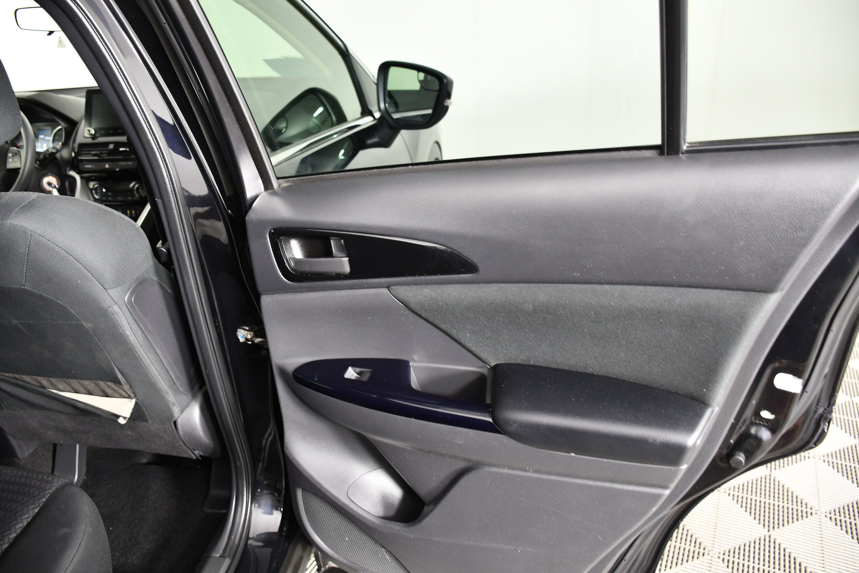 Used 2023 Mitsubishi Eclipse Cross LE AWD/4WD image 41