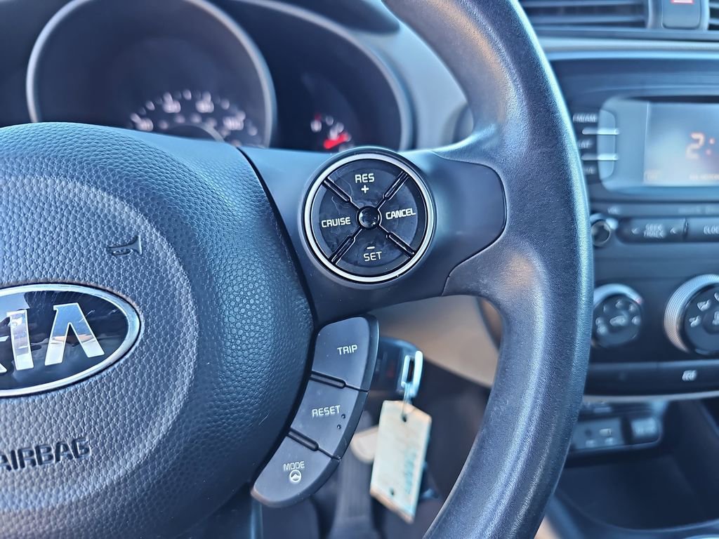 Used 2015 Kia Soul Base image 21